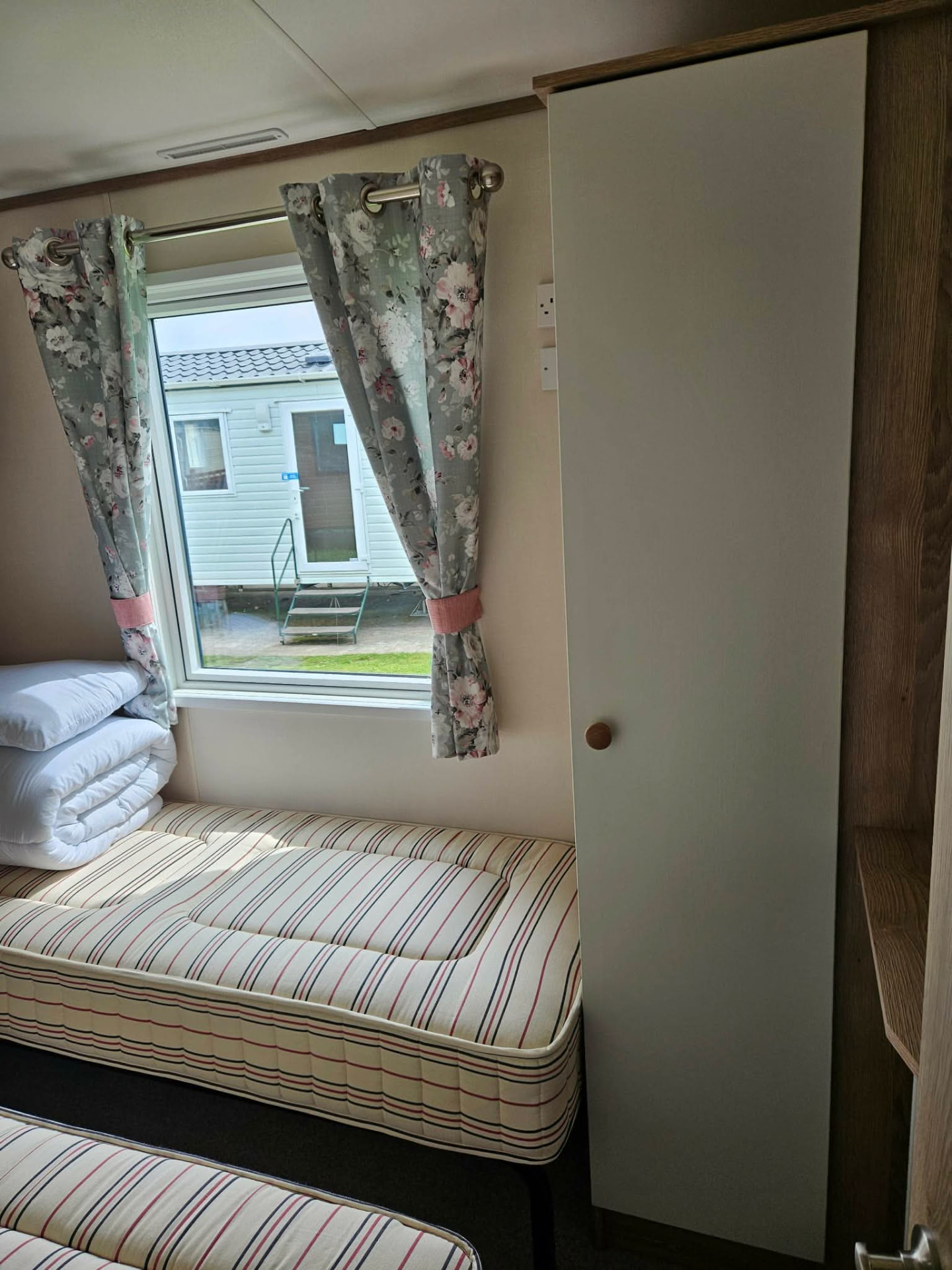Twin bedroom two – Second twin room with wardrobe