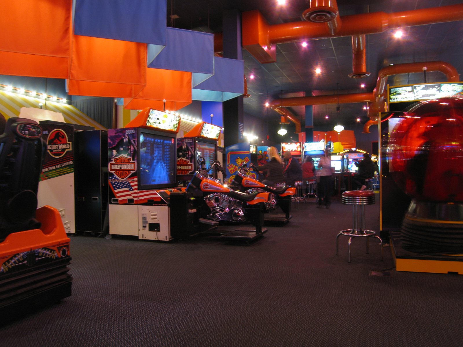 Representative family amusement arcade